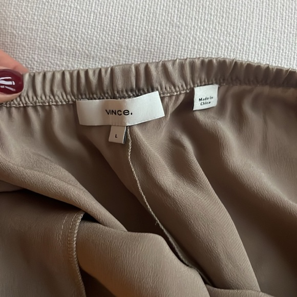 BNWOT Vince silk shorts - Picture 2 of 5